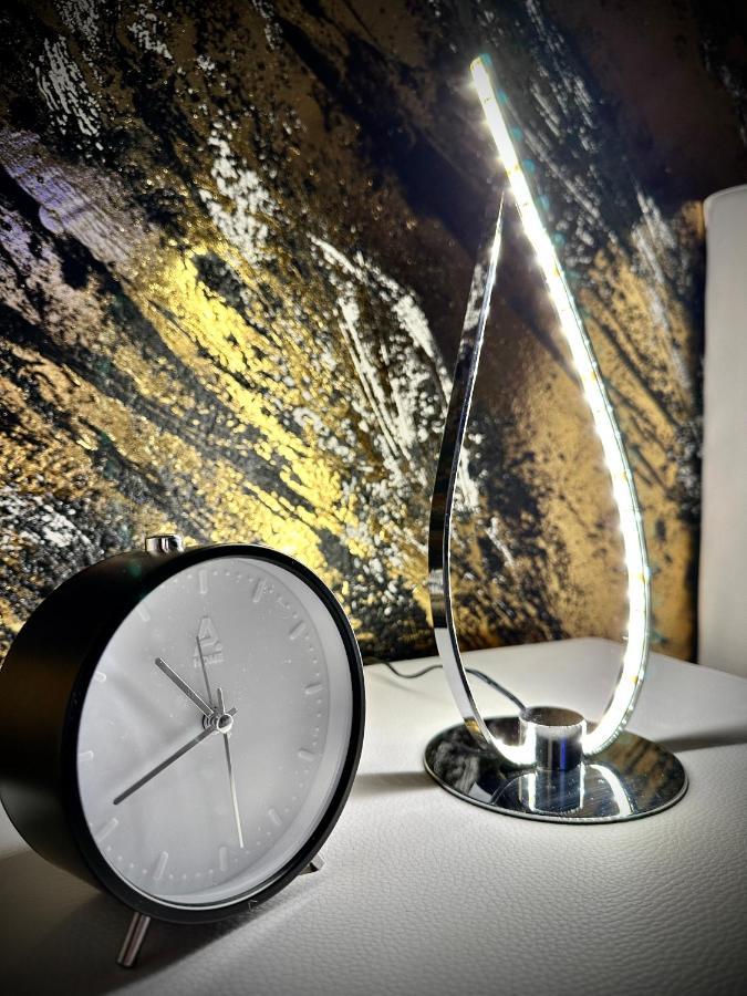 Deluxe - Apartment ' Andrei 2 ' - Neu In Neuburg An Der Donau Eksteriør bilde